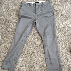 Banana Republic Grey Stretch Chino, size 32x30 excellent used condition